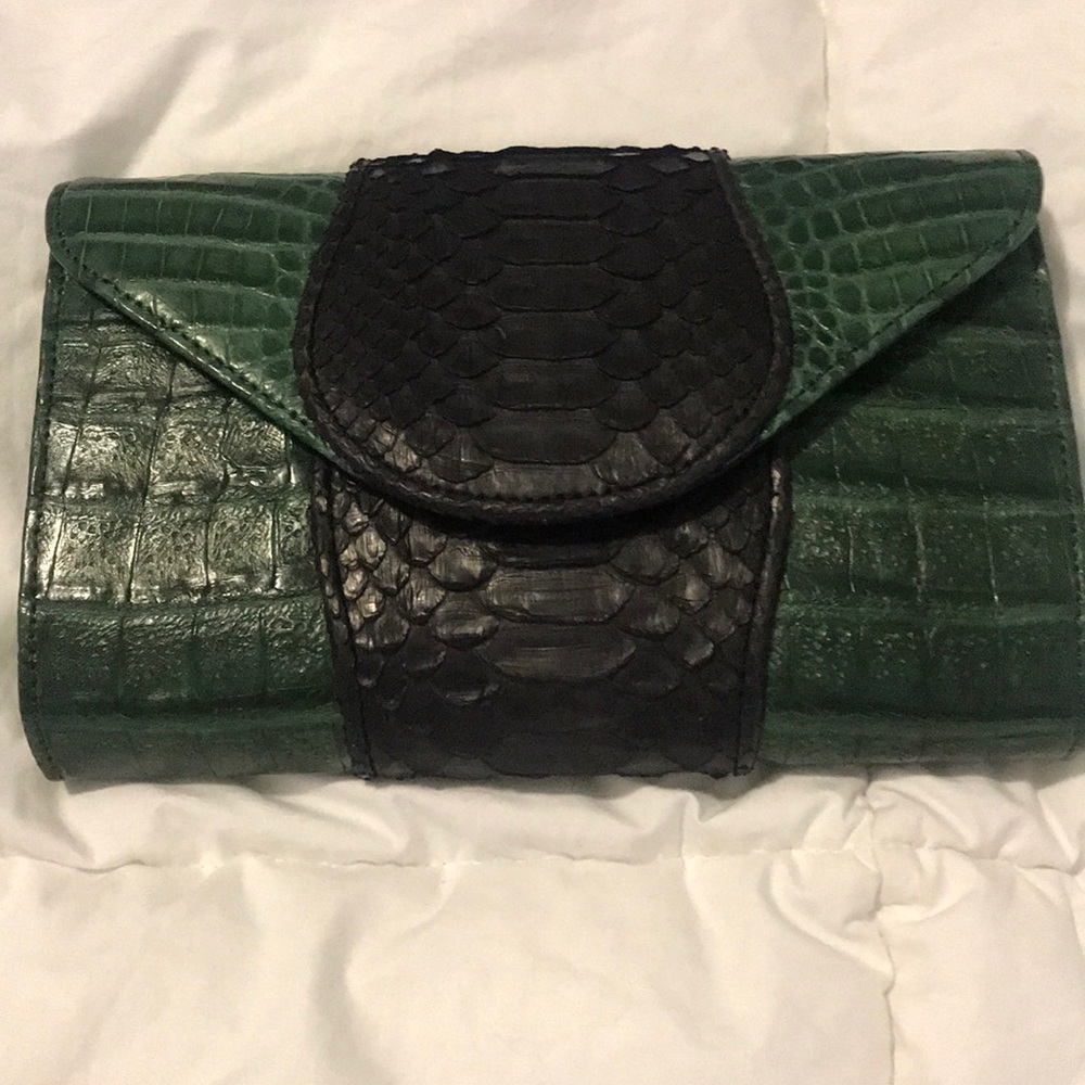 Khirma Eliazov clutch